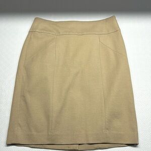 Banana Republic Pencil Skirt Size 0 Colour Beige NWT